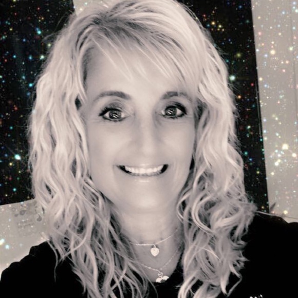 Meet your Posher, Jill - Picture 1 of 1